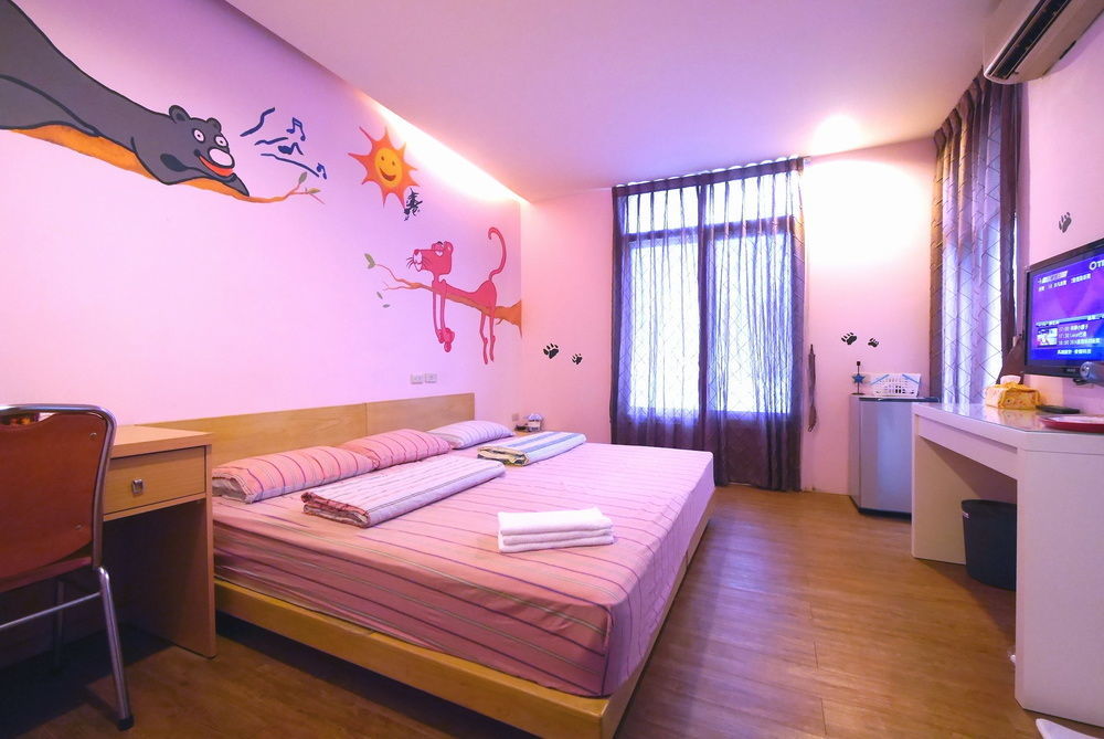 Luca Hotel Taichung Exterior photo