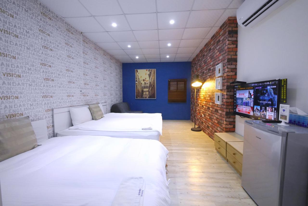 Luca Hotel Taichung Exterior photo