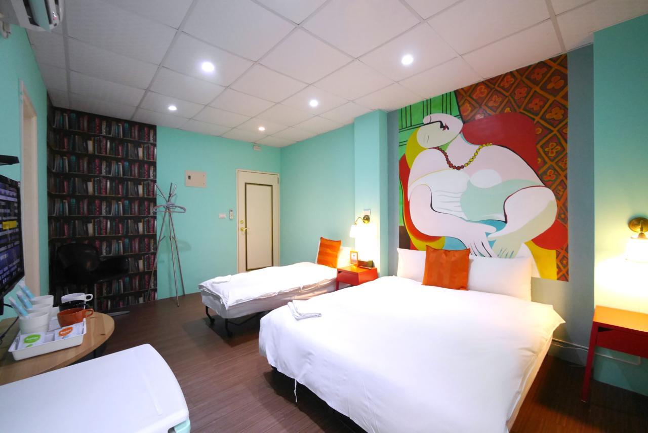 Luca Hotel Taichung Exterior photo